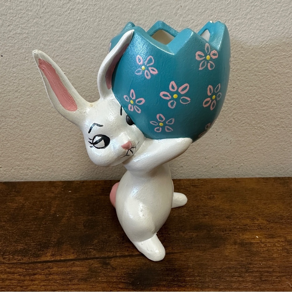 Vintage 1970s Ceramic Easter Bunny Planter Figurine – Hand-Painted Kitsch - Picture 2 of 7